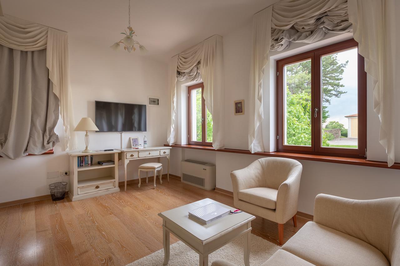 Palazzo Angelica B&B Adults Only Oprtalj Zewnętrze zdjęcie