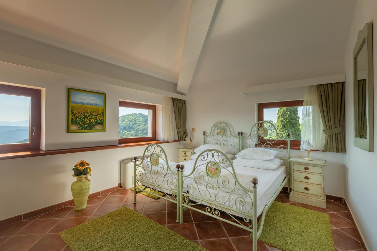 Palazzo Angelica B&B Adults Only Oprtalj Zewnętrze zdjęcie